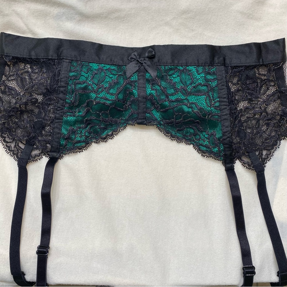 Victoria’s Secret garter belt